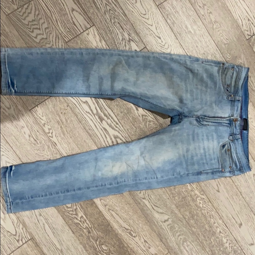 Stylish Blue Jeans - Picture 2 of 5